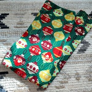 EUC LuLaRoe TC2 Holiday leggings